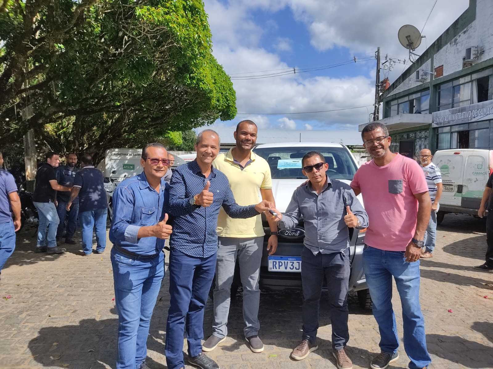 Camacã: Prefeito Paulo do Gás vai a Salvador recebe uma Ranger zero km e mais atrações para o Arraiá do Xenhenhém


